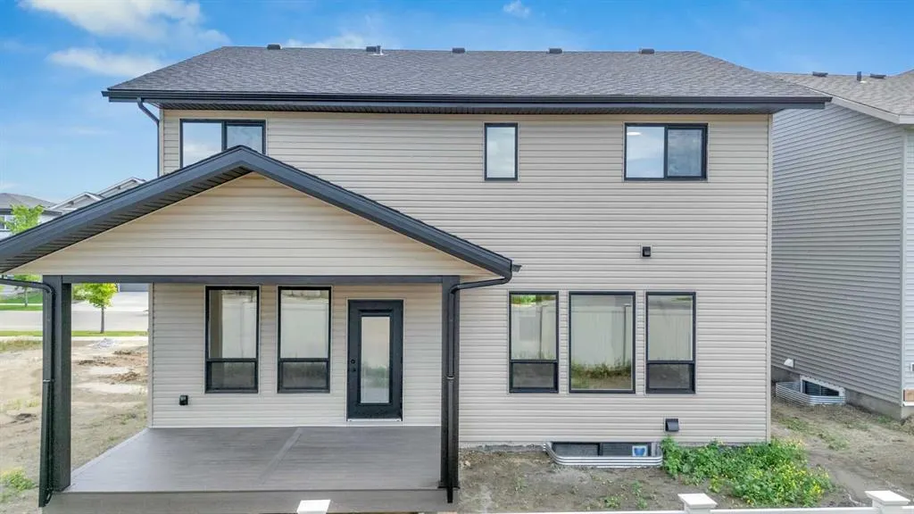 20 Eaton Crescent
