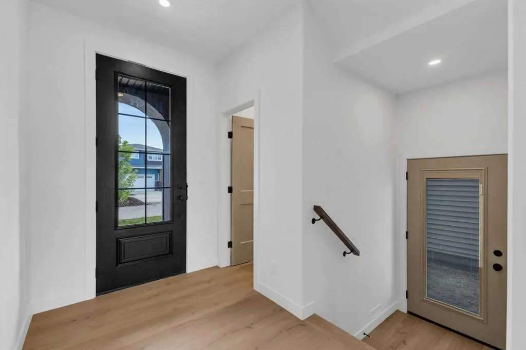 20 Eaton Crescent