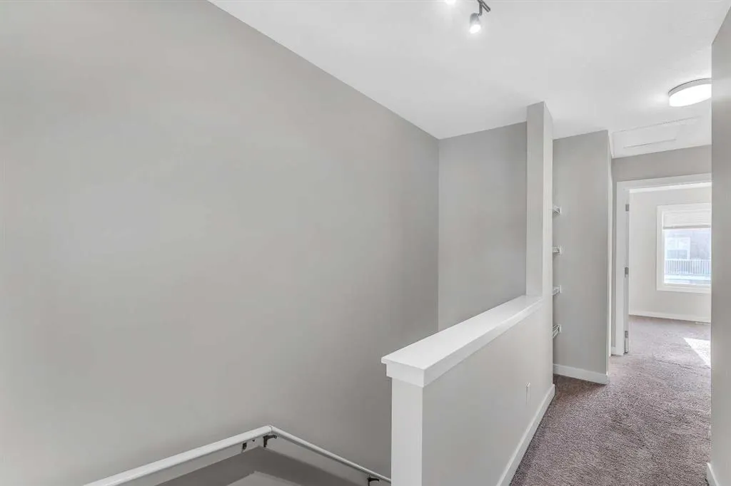 6 Stonehouse Crescent NW