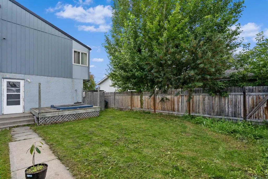 928 Pensdale Crescent SE