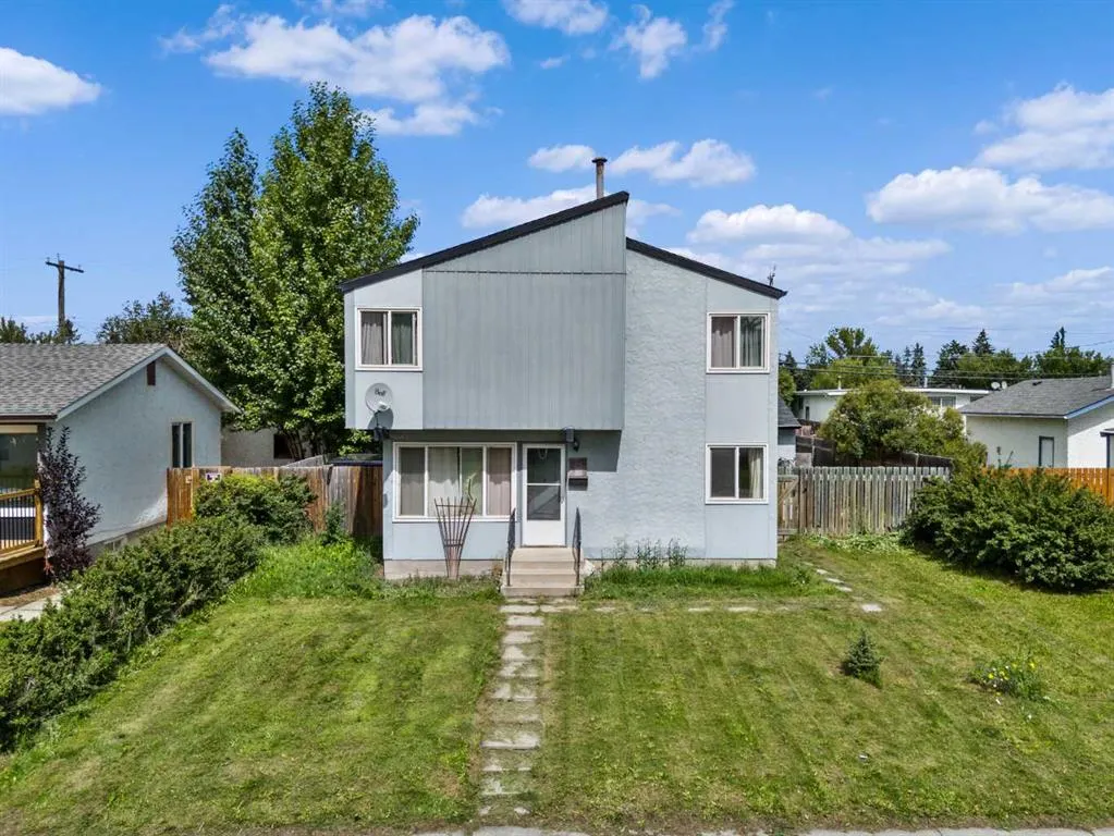 928 Pensdale Crescent SE