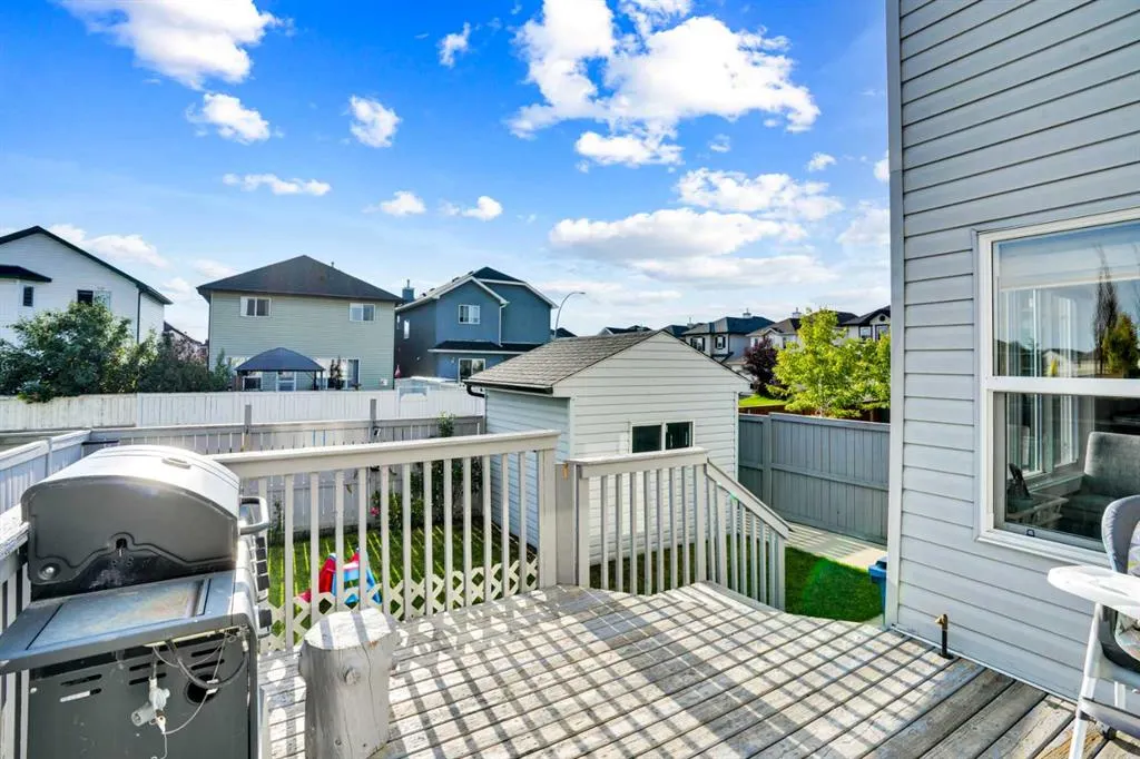 140 Saddlehorn Crescent NE
