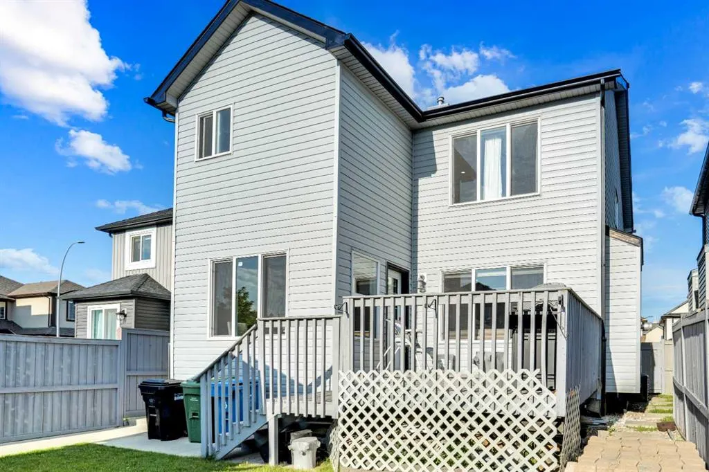 140 Saddlehorn Crescent NE