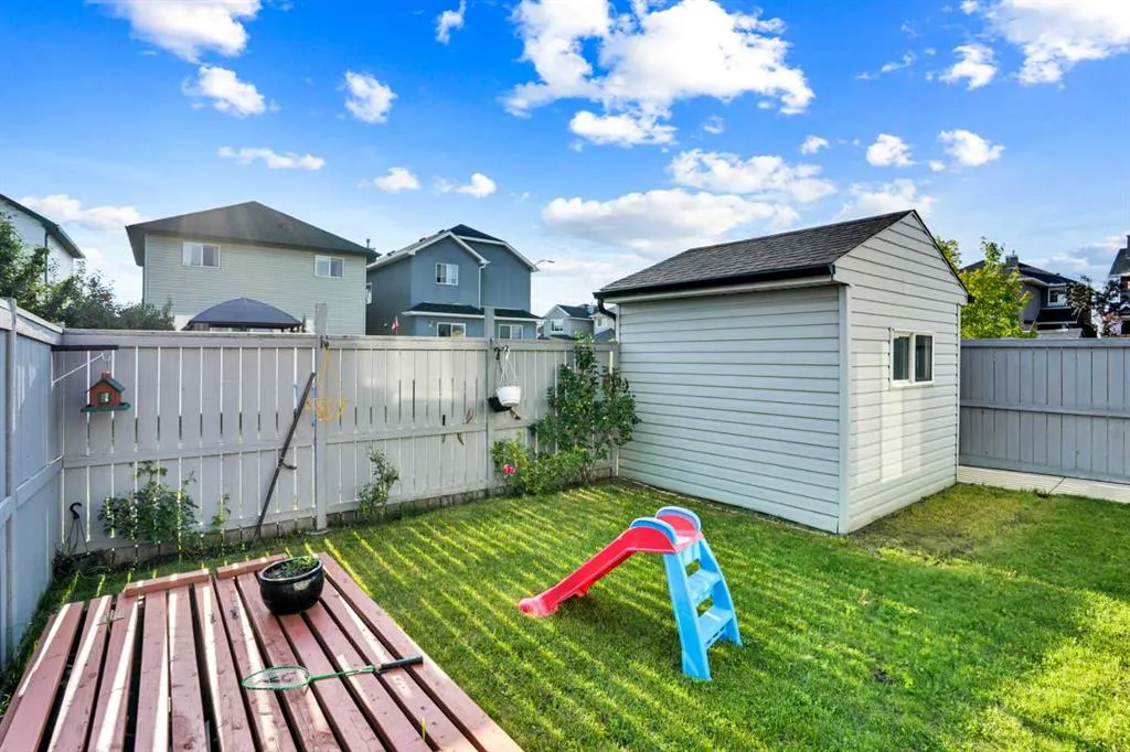 140 Saddlehorn Crescent NE