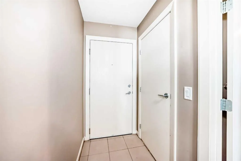 210 15 Avenue SE, #1606