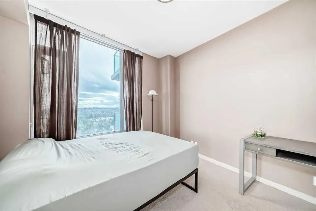 210 15 Avenue SE, #1606