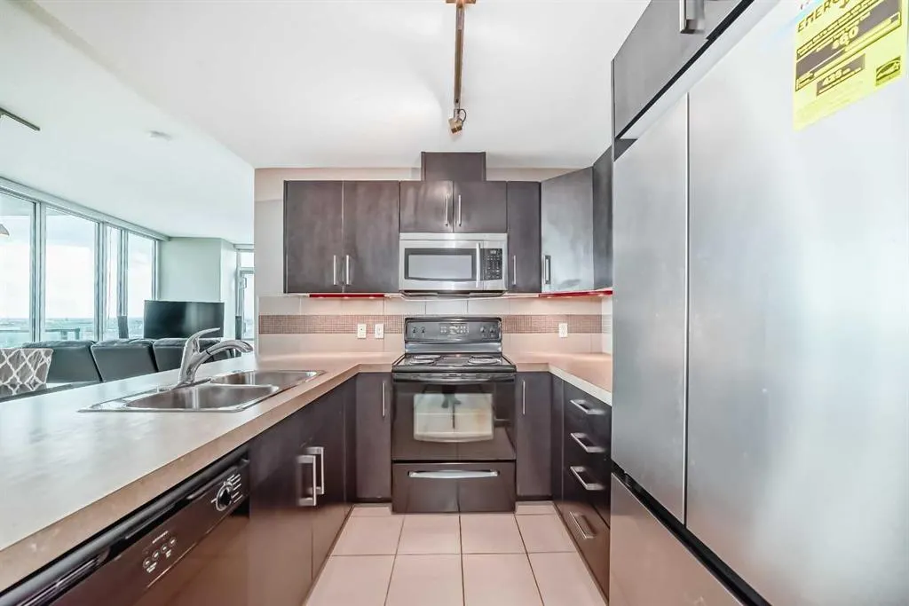 210 15 Avenue SE, #1606