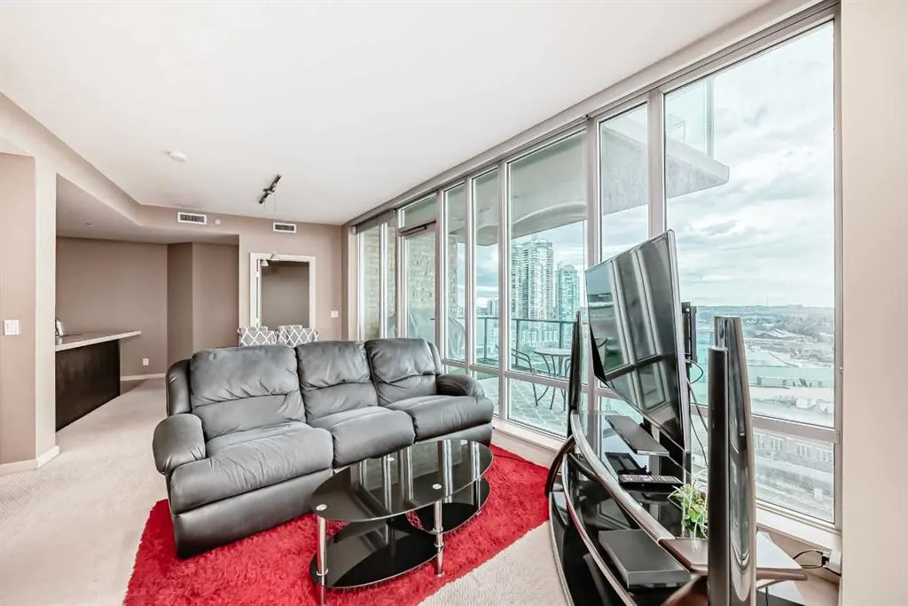 210 15 Avenue SE, #1606