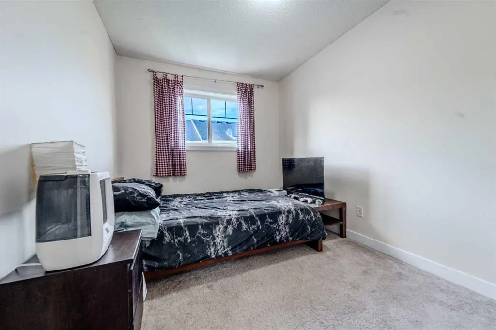 310 COUNTRY VILLAGE Cape NE