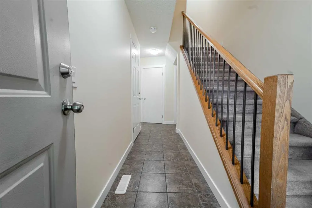 310 COUNTRY VILLAGE Cape NE