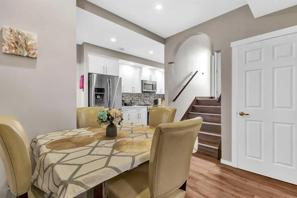 74 Nolanfield Court NW
