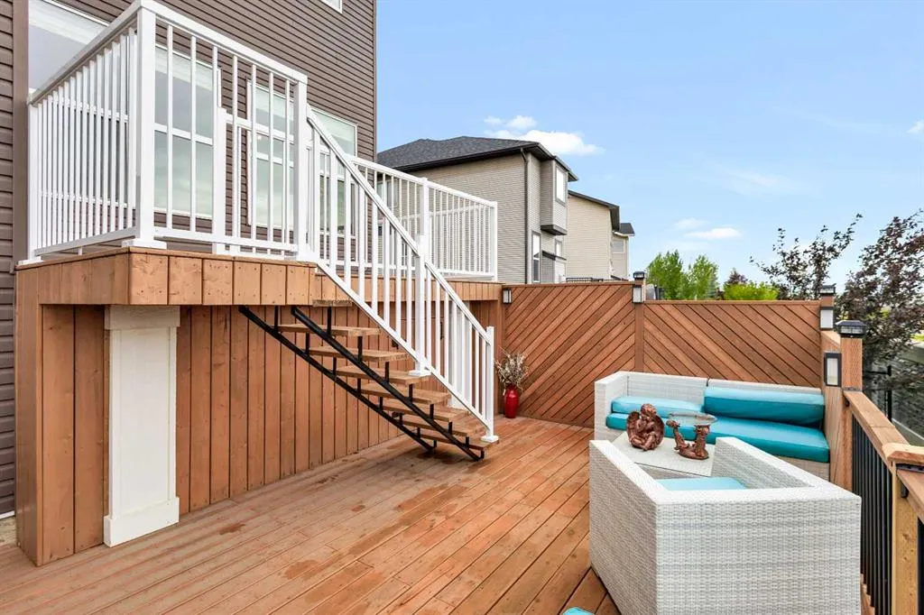 74 Nolanfield Court NW