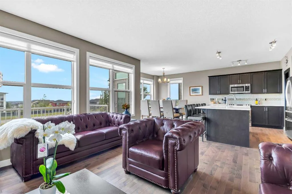 74 Nolanfield Court NW
