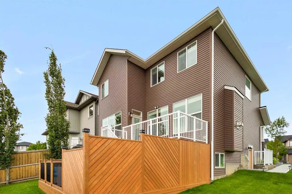 74 Nolanfield Court NW