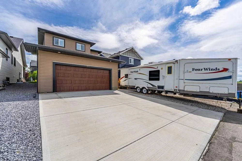 105 Lawthorn Greenway SE