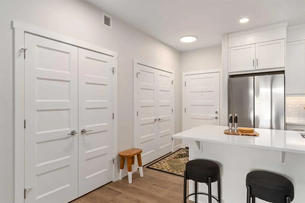 125 Wolf Hollow Crescent SE, #112