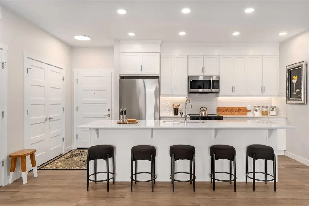 125 Wolf Hollow Crescent SE, #112
