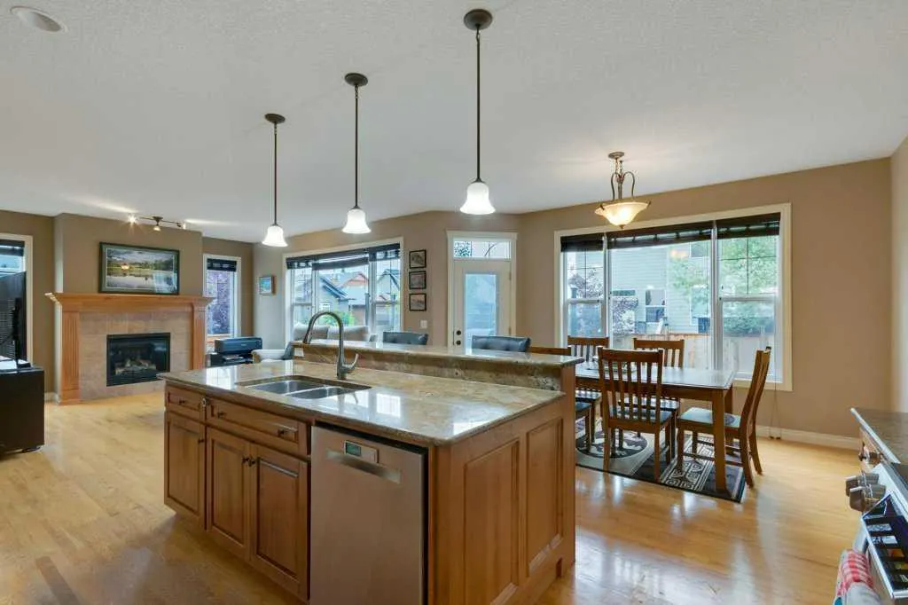 200 Cimarron Drive