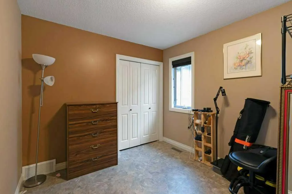 200 Cimarron Drive