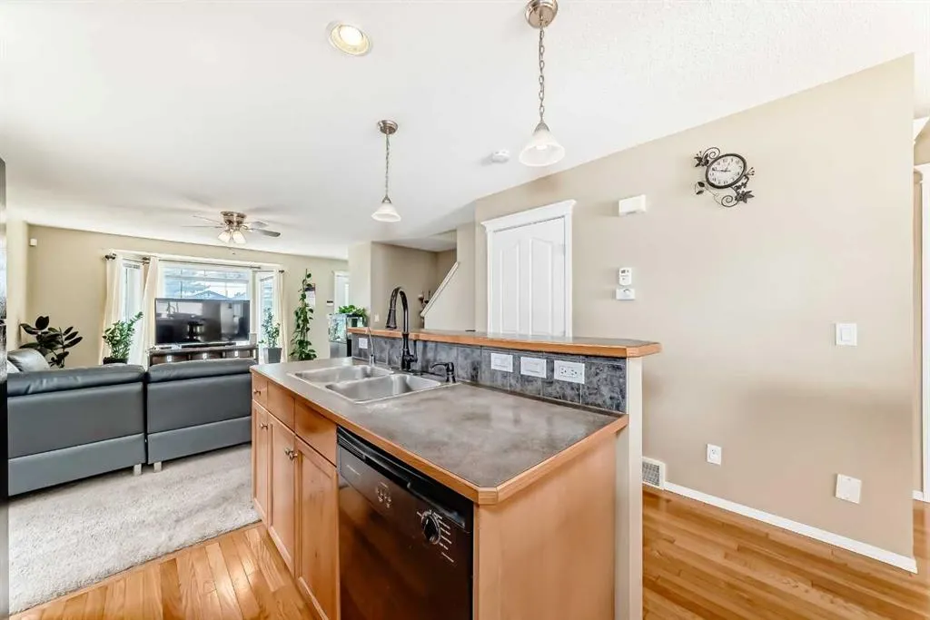 160 Taradale Drive NE