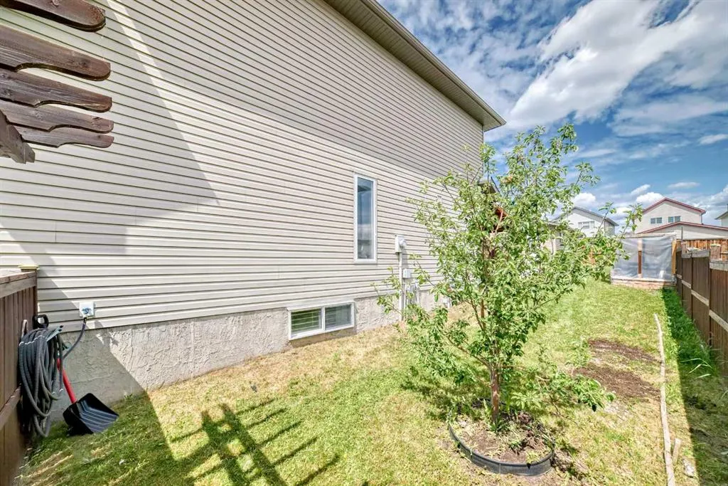 160 Taradale Drive NE