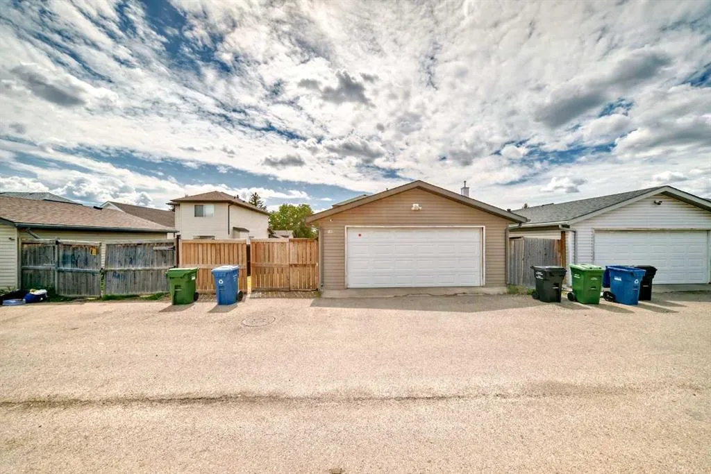 160 Taradale Drive NE