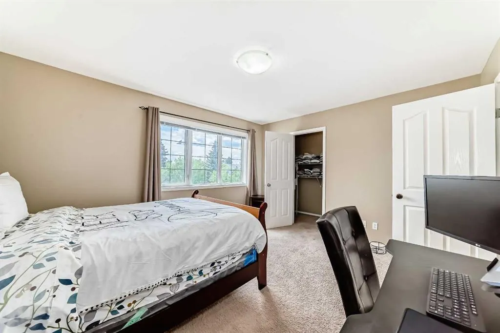 160 Taradale Drive NE