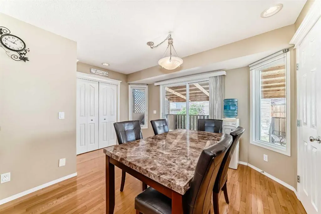 160 Taradale Drive NE
