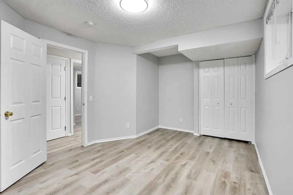 55 Tararidge Court NE