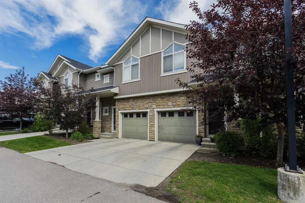 564 Evanston Manor NW
