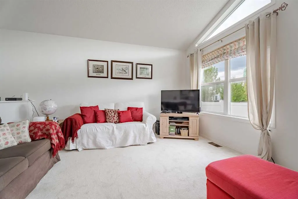 41 Everridge Court SW