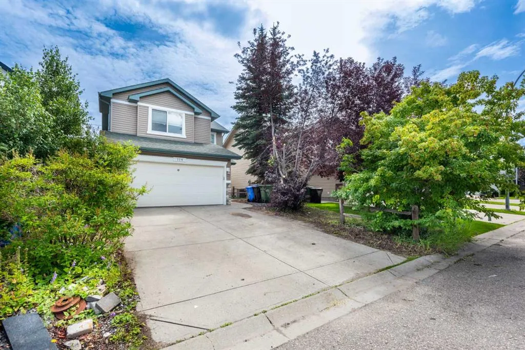116 Chapalina Crescent SE