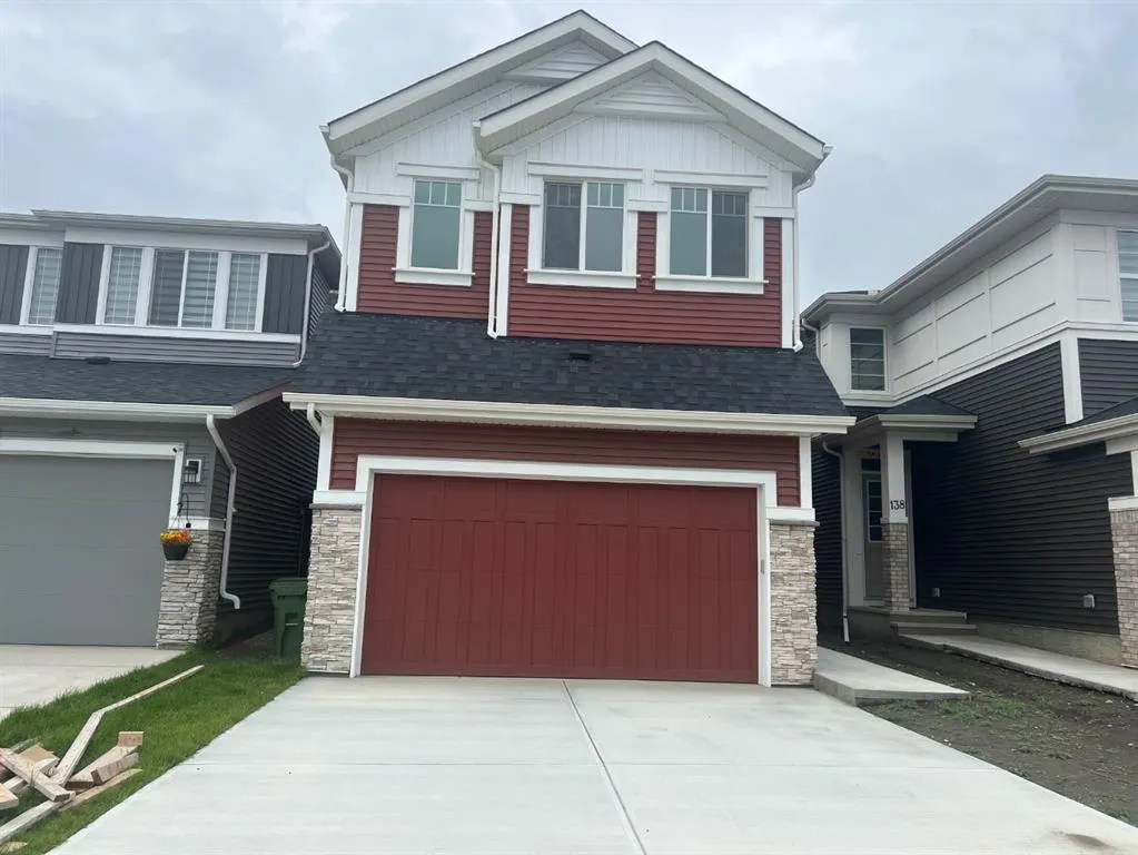 142 Corner Glen Way NE