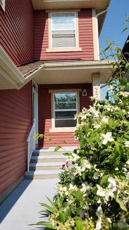 437 Auburn Bay Drive SE