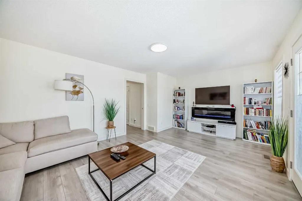 437 Auburn Bay Drive SE