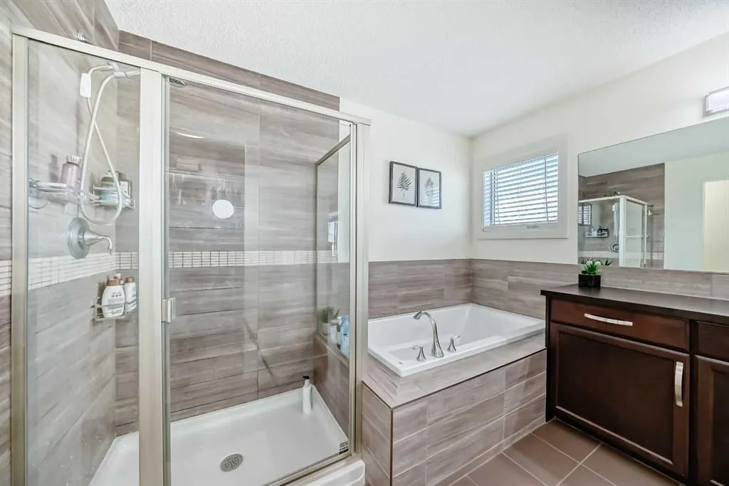 437 Auburn Bay Drive SE