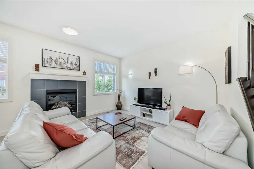 437 Auburn Bay Drive SE