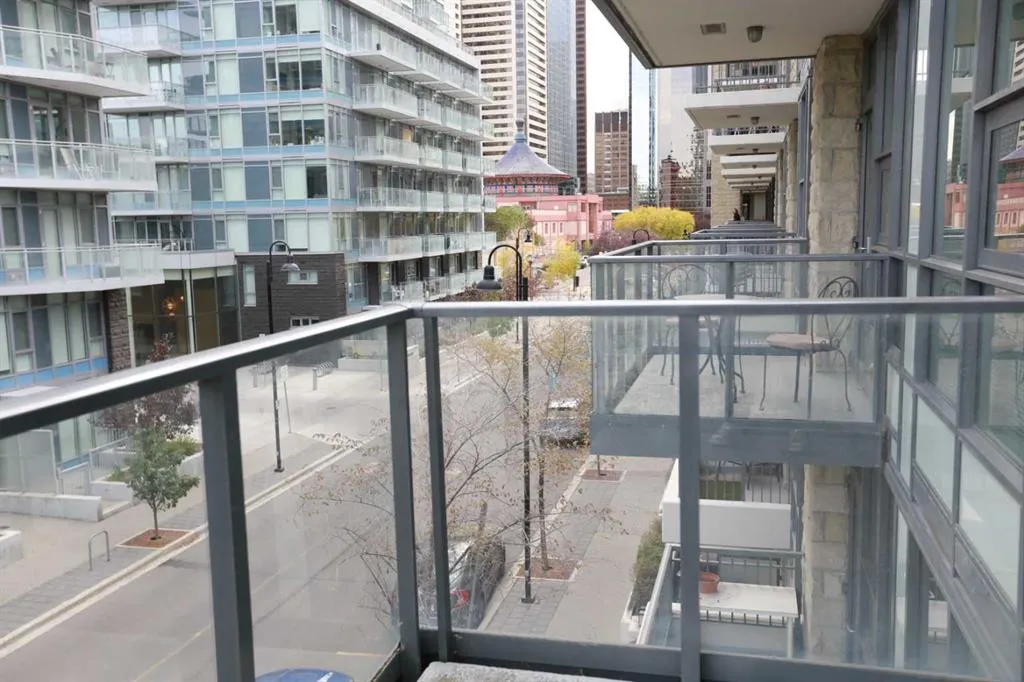 51 Waterfront Mews SW, #304