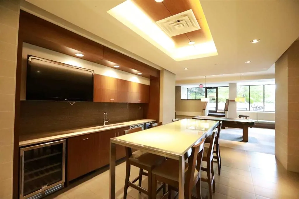 51 Waterfront Mews SW, #304