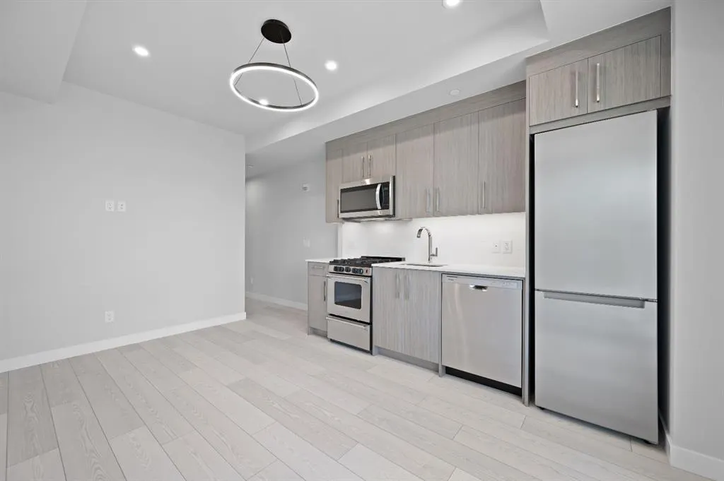110 18A Street NW, #252