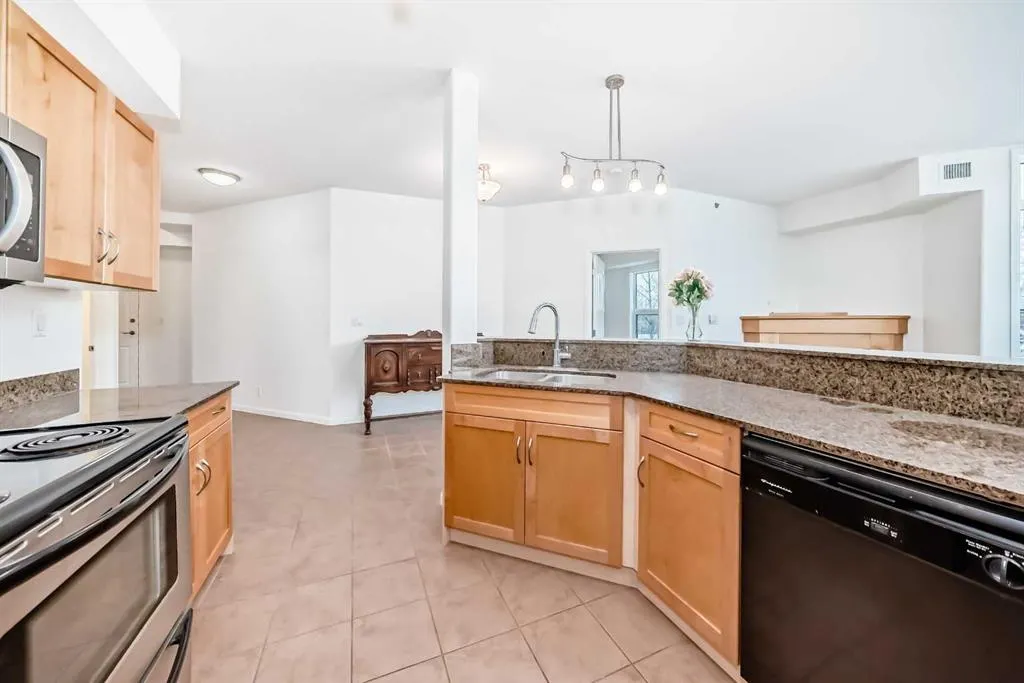 5040 53 Street, #302