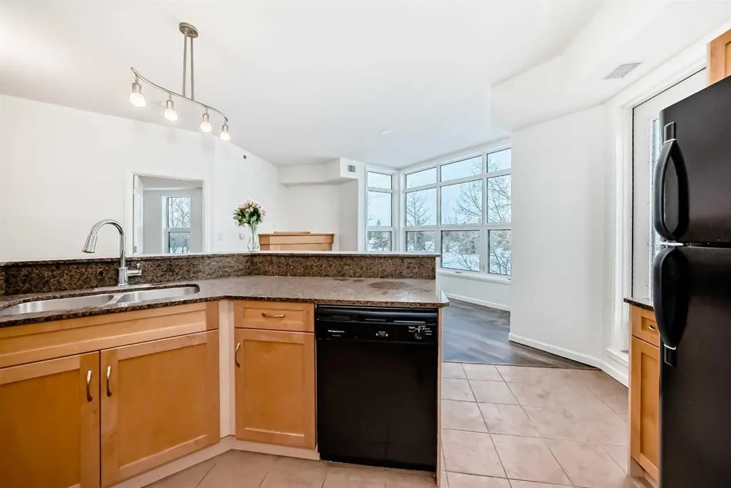 5040 53 Street, #302