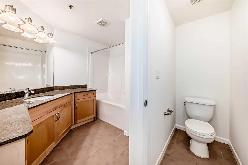 5040 53 Street, #302