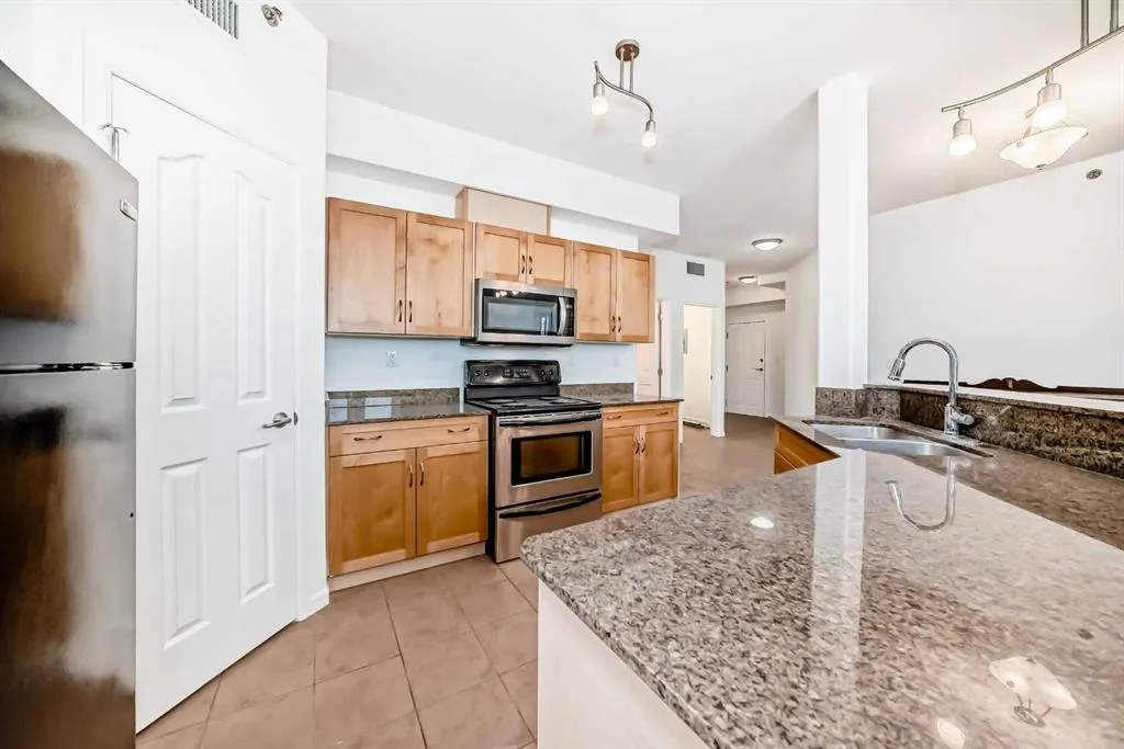 5040 53 Street, #302