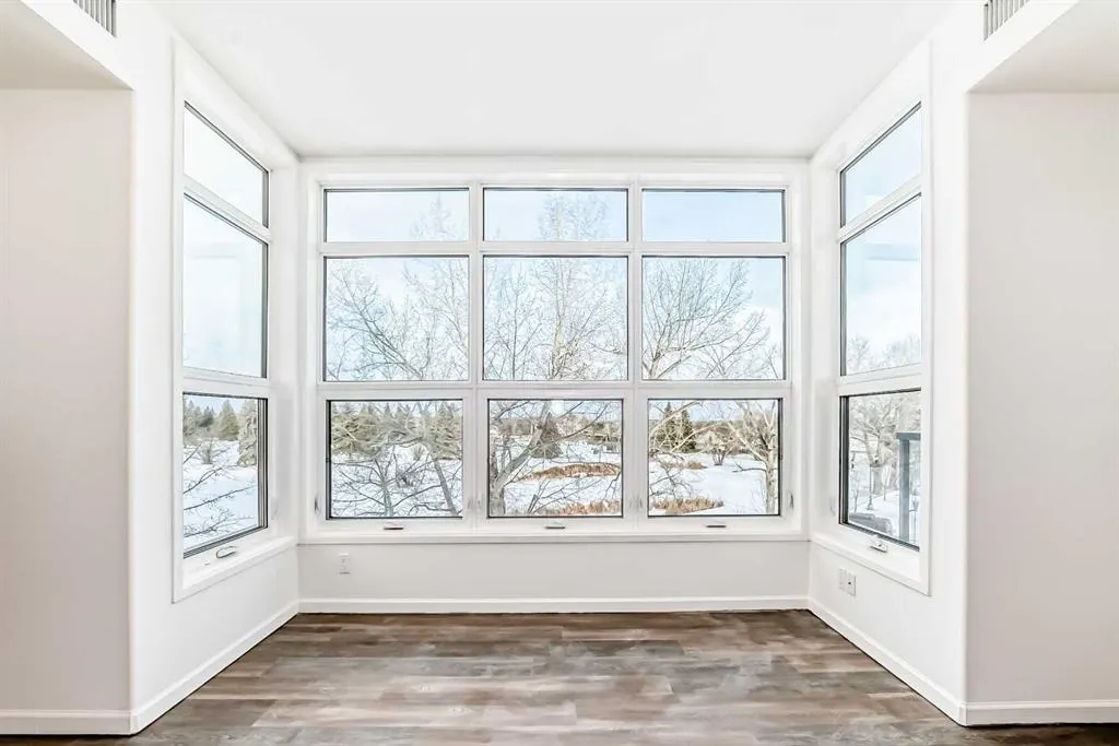 5040 53 Street, #302