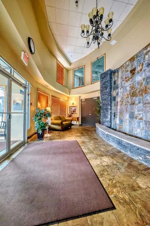 5040 53 Street, #302