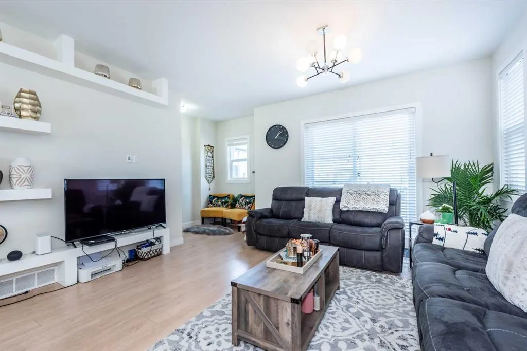 30 Cornerstone Manor NE, #412