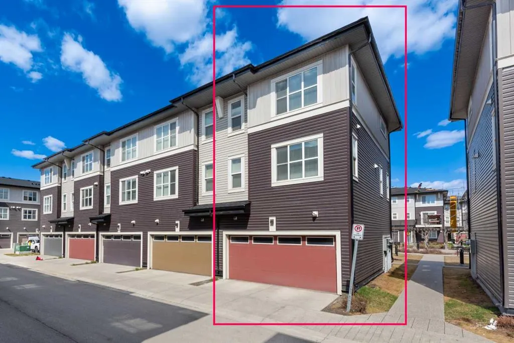 30 Cornerstone Manor NE, #412
