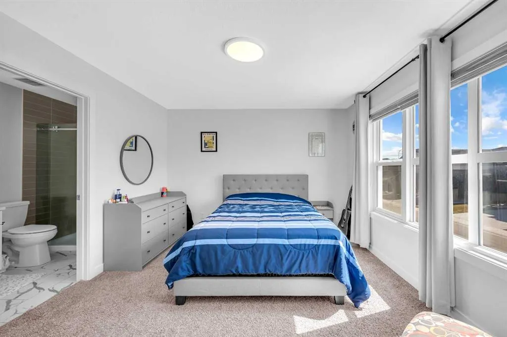 127 Ambleside Crescent NW