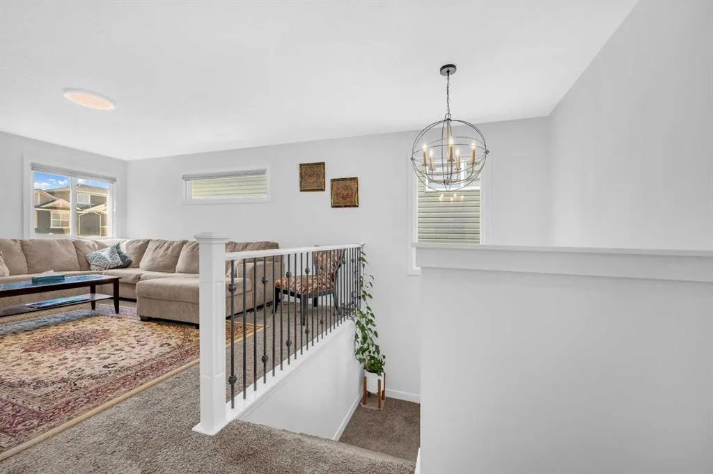 127 Ambleside Crescent NW